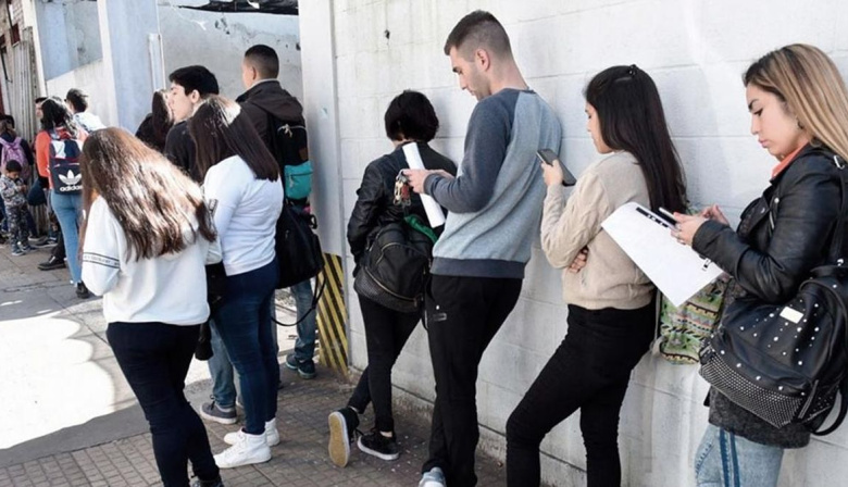 El interior no logra despegar y pierde más empleo formal que el AMBA