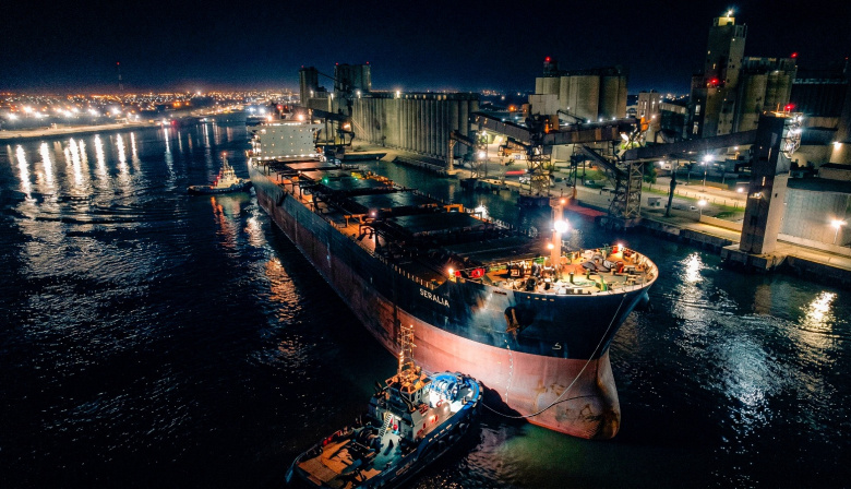 Puerto Quequén: el buque Seralia completará una de los mayores exportaciones de la historia