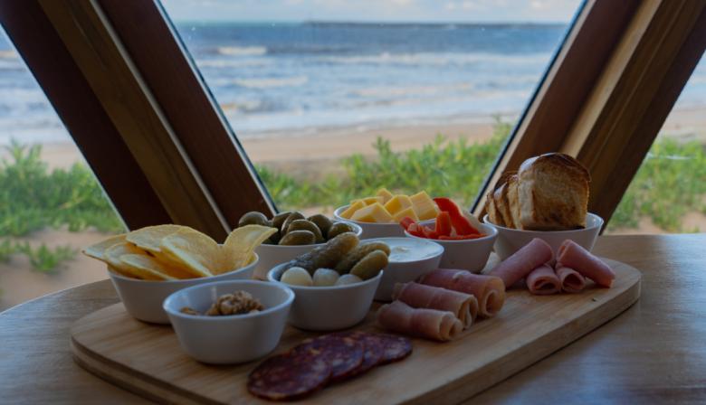 Un nuevo corredor gastronómico invita a disfrutar de los mejores sabores con vistas únicas al mar y al río