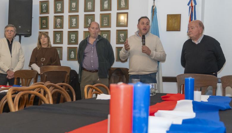 "Las instituciones perduran cuando hay personas dispuestas a sostenerlas", destacó Alejandro Silva