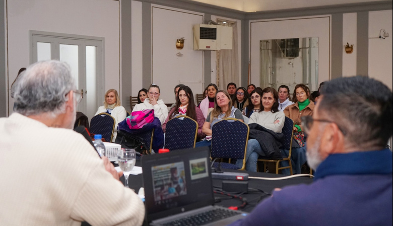 El bienestar docente fue eje de una jornada de reflexión y capacitación en el municipio