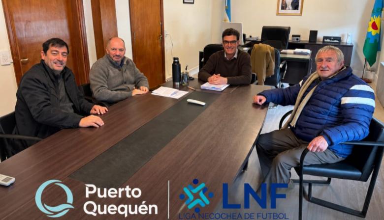 Puerto Quequén y la Liga Necochea de Fútbol avanzan en un programa de salud para juveniles federados