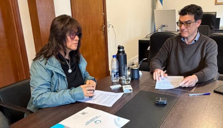 Puerto Quequén firmó un convenio para impulsar un programa de educación ambiental y divulgación portuaria