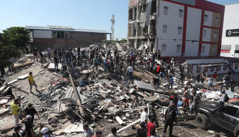 Fuerte terremoto sacude a Colombia: más de 100 muertos, edificios dañados y heridos