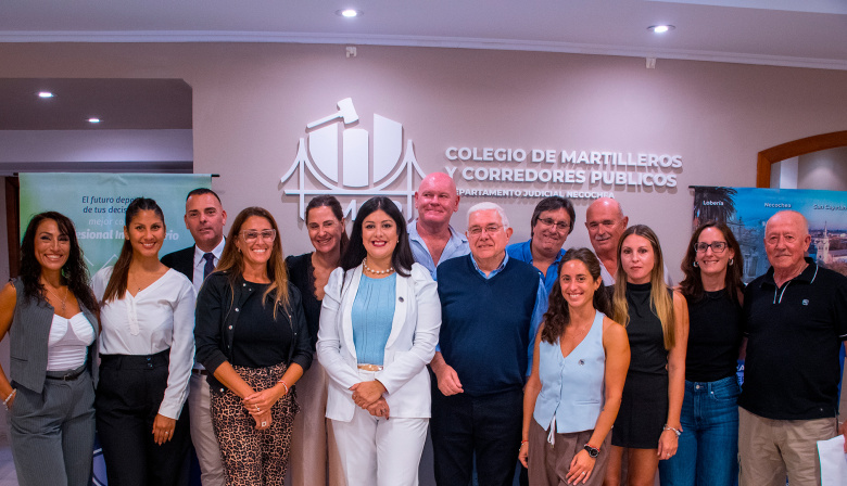 Martilleros preparan el registro para la subasta del Teatro Auditórium y advierten por la próxima temporada
