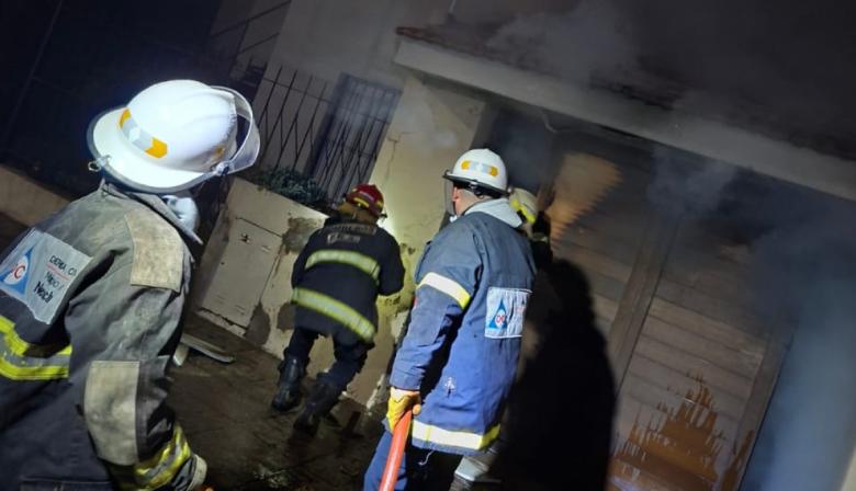 Incendio en una vivienda de Necochea: no hubo heridos y solo se registraron daños materiales