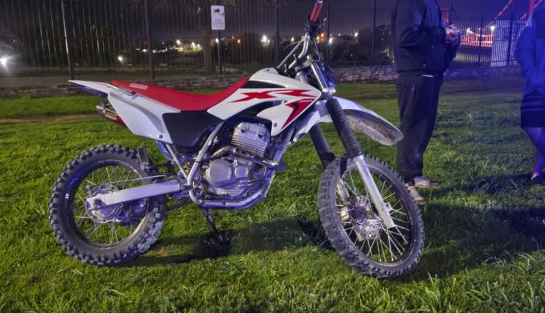 Importante operativo de seguridad en el Puente Colgante: secuestran motos con infracciones y pedidos judiciales