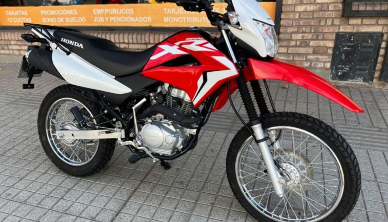 Investigan el hurto de una Honda XR150 en pleno centro de Necochea
