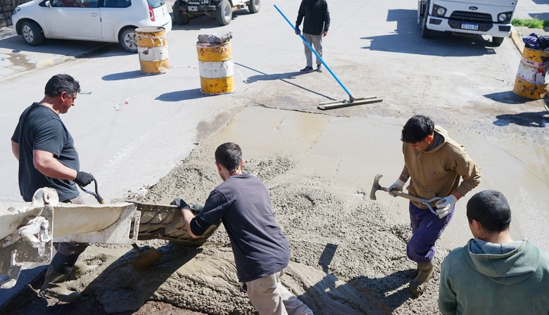 Bacheo urbano: realizaron importantes reparaciones en dos sectores de Necochea
