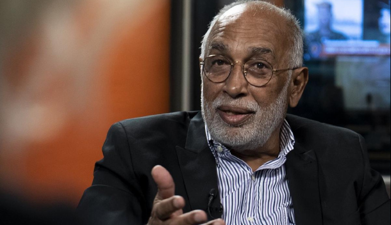 Murió Oscar “El Negro” González Oro, una de las voces más reconocidas de la radio argentina