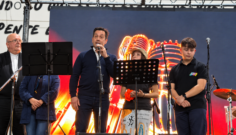 Arturo Rojas recibió a los más de 750 jóvenes que participan de la “Invasión de Pueblos” en Necochea