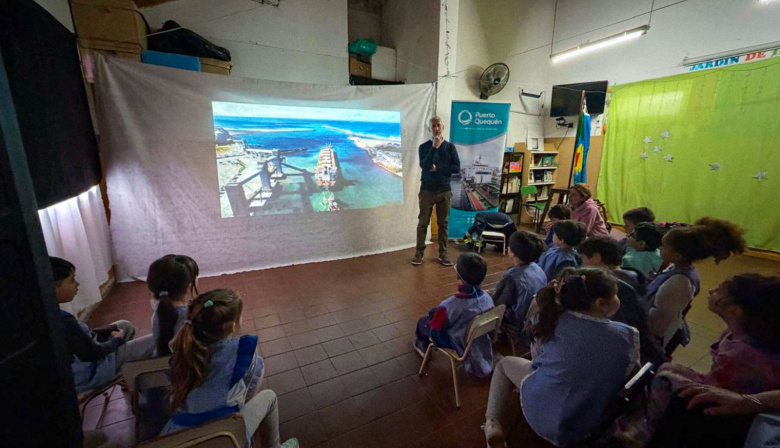 El programa “Puerto Ciudad” reunió a casi 100 estudiantes para reflexionar sobre el territorio y sus proyectos de vida