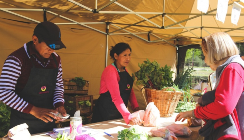 Sabe la Tierra regresa al Parque Miguel Lillo con feria sustentable, taller gratuito y plan por lluvia