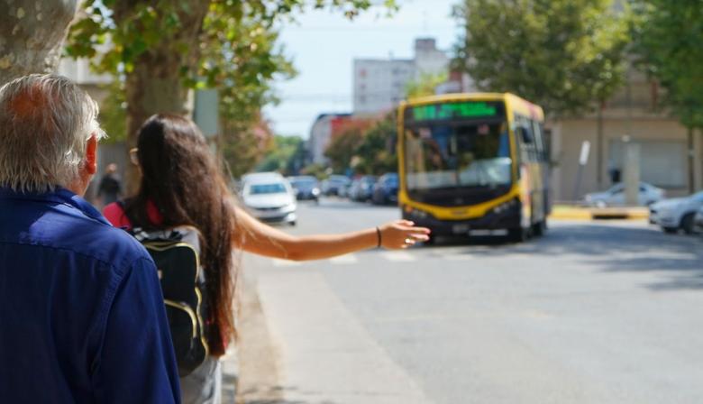El Ejecutivo prorroga el servicio de transporte mientras prepara un nuevo llamado a licitación