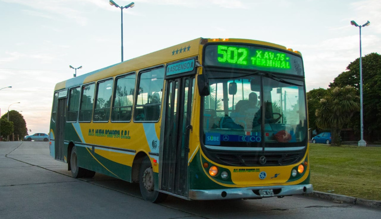 El Ejecutivo presentó el nuevo pliego para la licitación de colectivos: 20 años de concesión y un mínimo de 16 unidades