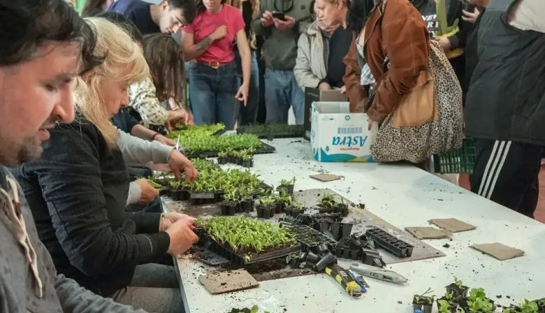 Pasó con éxito la sexta edición de la Suelta de Plantas en el Centro Cultural Necochea