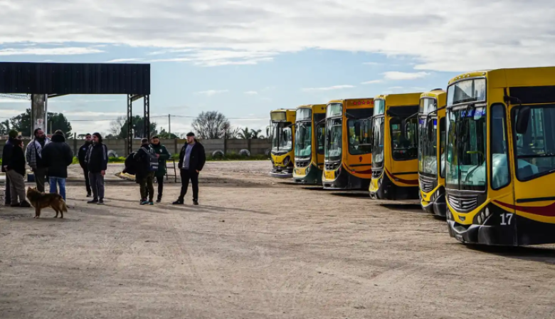 Sin colectivos en Necochea y Quequén: la UTA rechazó la oferta de la empresa y continúa la retención de tareas