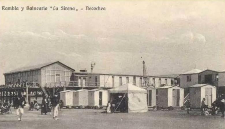 De una carpa y un rancho de barro a una ciudad portuaria