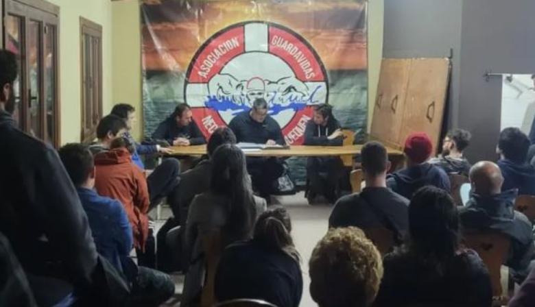 Necochea y Quequén preparan la temporada: los guardavidas comenzarán el operativo el 15 de noviembre