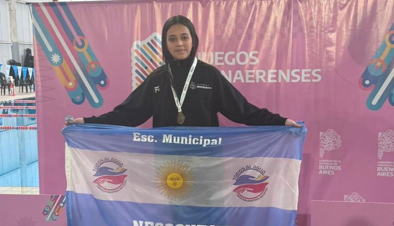 Necochea sumó la primera medalla de oro en los Bonaerenses de la mano de la nadadora de Ambika Peralta