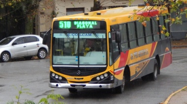 Continúa el paro de colectivos