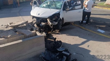 Un auto chocó contra un paredón en el Torreón: un muerto y tres heridos