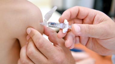 Refuerzan estrategias para mejorar la cobertura de vacunación infantil en la ciudad