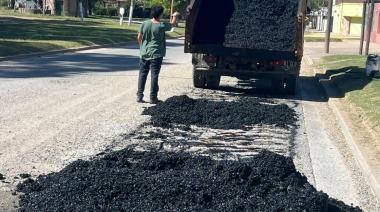 Refuerzan trabajos de mantenimiento vial y urbano en Juan N. Fernández