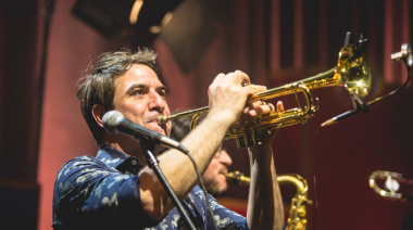 El trompetista Martín Gil de No Te Va Gustar habló con Ecos Radio y anticipó un show potente en el Teatro París