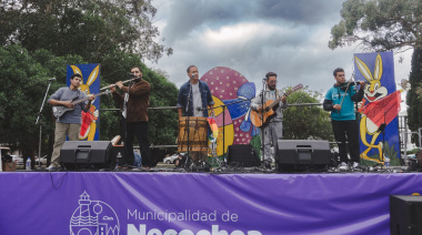 Pascuas con identidad y tradición: buena respuesta del público pese al clima otoñal en el Parque