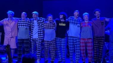 Gonzalo Luna y una noche soñada: cantó con Bersuit en un París colmado y emocionado