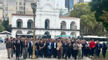 Intendentes en la intemperie: el otoño en  que las municipalidades quedaron solas