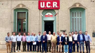 Intendentes radicales reclaman a Nación por la caída de recursos y advierten por el impacto en los municipios