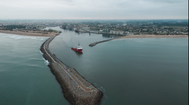Quequén se proyecta al desarrollo energético: partió el buque Skandi Hera rumbo a Punta Colorada