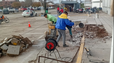 Realizan obras para optimizar la accesibilidad y el ingreso de ambulancias al Hospital Ferreyra