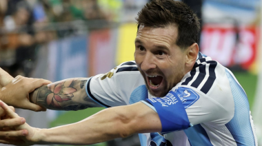 Argentina venció a Austria, se clasificó y Messi volvió a romper la historia