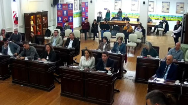 El Concejo Deliberante aprobó un nuevo aumento del boleto: viajar en colectivo costará $1.900