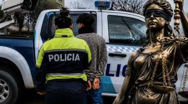 Visto por las cámaras del COM, detenido por la Policía y liberado por la Justicia