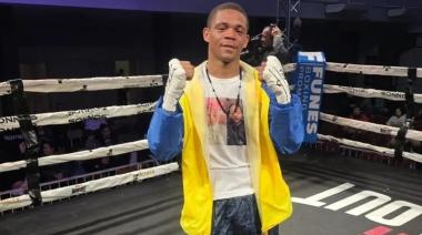 El "Travieso" Arias Olivo logró una gran victoria por nocaut técnico en Córdoba