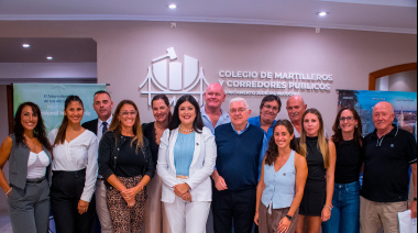 Martilleros preparan el registro para la subasta del Teatro Auditórium y advierten por la próxima temporada