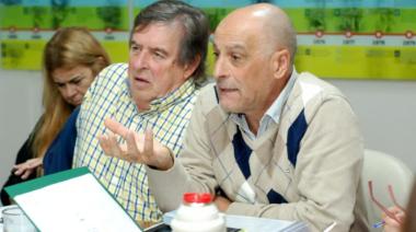 Más de dos años como concejal y todavía confunde las funciones del Municipio con las de la Provincia