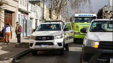 Se incendió una carpintería en calle 65 y un hombre debió ser trasladado al hospital