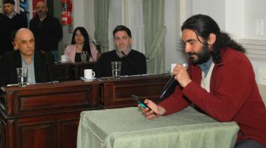 Juan Vidal llevó al Concejo la preocupación por la zona fría y pidió “incluir” a los cuidacoches