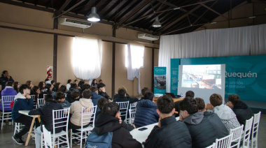 Puerto Quequén recibió a 43 estudiantes de una escuela de Villa Devoto