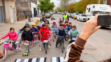 Educando a los futuros conductores: los chicos del Jardín Lassalle llevaron la educación vial a la práctica