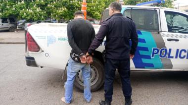 Detuvieron a un joven de 22 años que tenía dos órdenes de captura vigentes