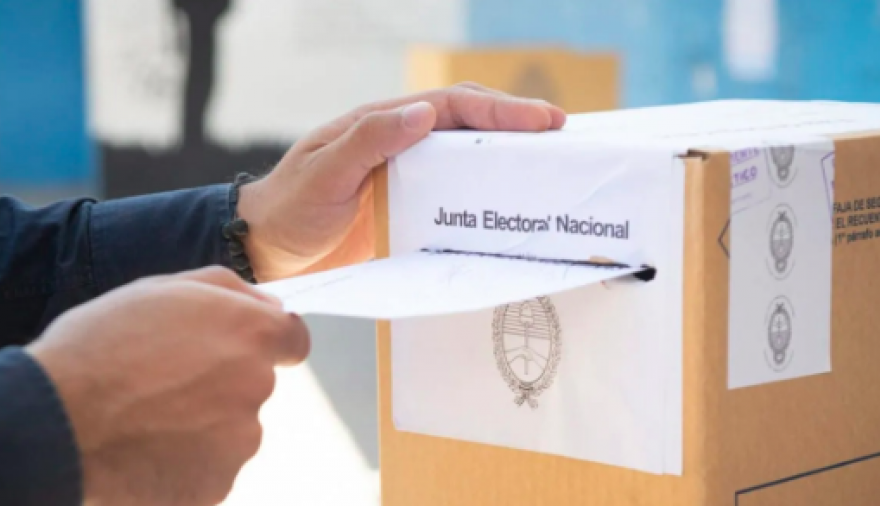 Triunfos, sorpresas y alianzas: así fue el superdomingo electoral en cuatro provincias clave