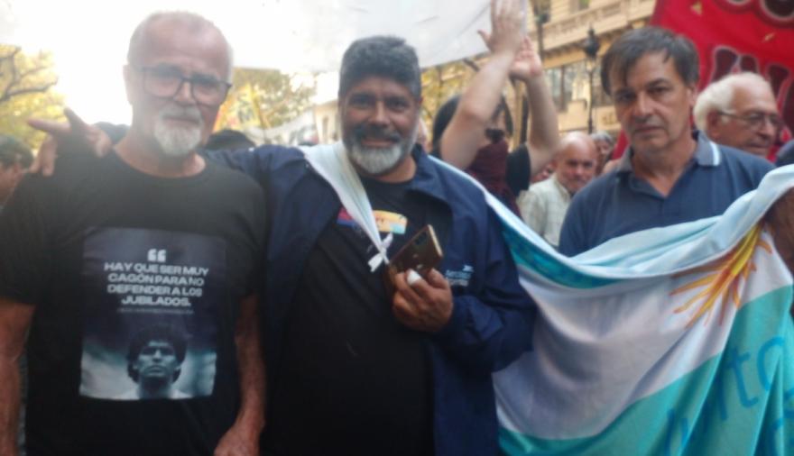 Chirumbolo, el jubilado necochense golpeado en la marcha frente al Congreso