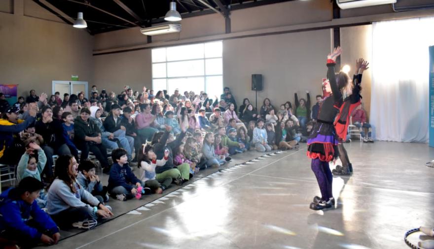 Lleno total en la celebración del Día de las Infancias en Puerto Quequén