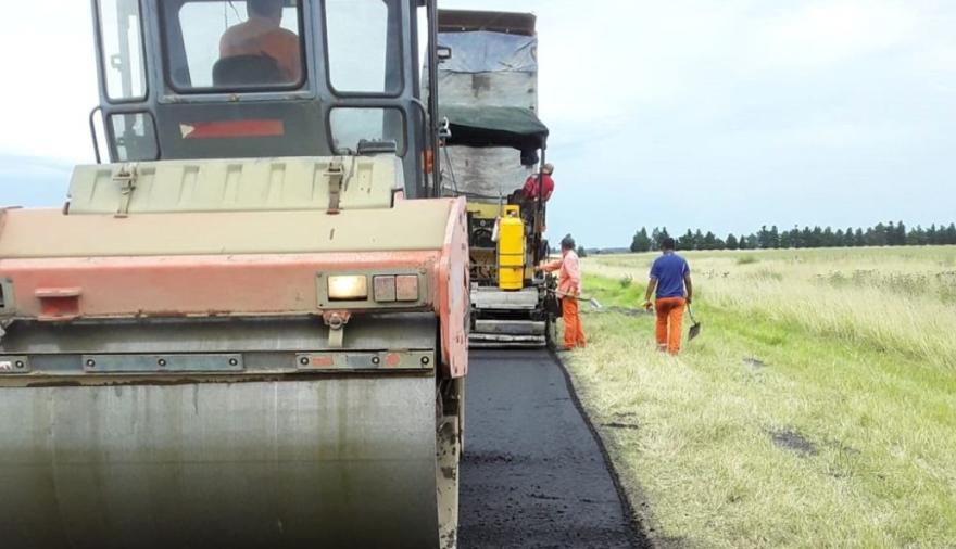 Comenzó la reparación de rutas de acceso a Necochea